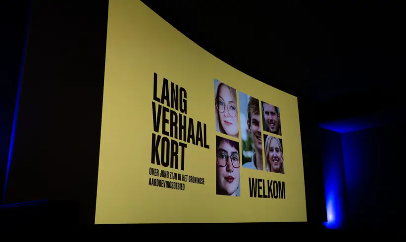 Aankondiging van de première van het jongerenproject Lang verhaal kort.