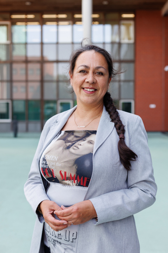 Portretfoto van Suzanne Zijlstra, administratief medewerker Herstel met eigen aannemer