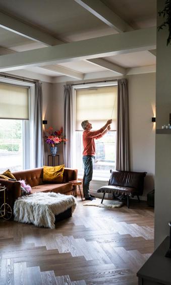 Foto van het interieur na versterking van het huis.